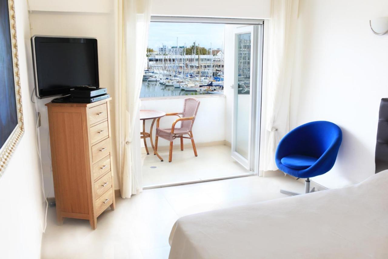 Lagos Main Avenue Studio With Marina View Balcony Exterior foto